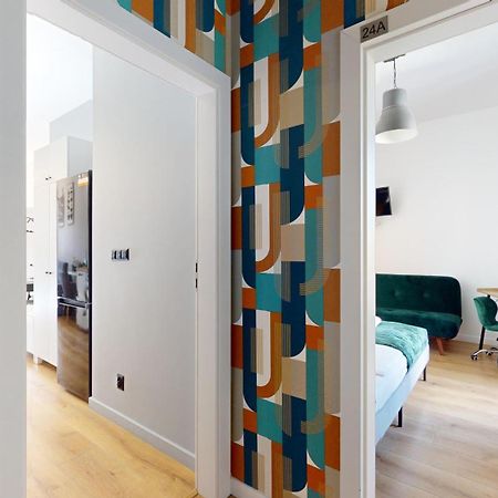 Family House Near The Market Square -Perfect For Family & Business Stays - Ksiecia Witolda Street 500 Steps To Market Square - 2 Bedrooms,2 Parking Places Breslavia Exterior foto