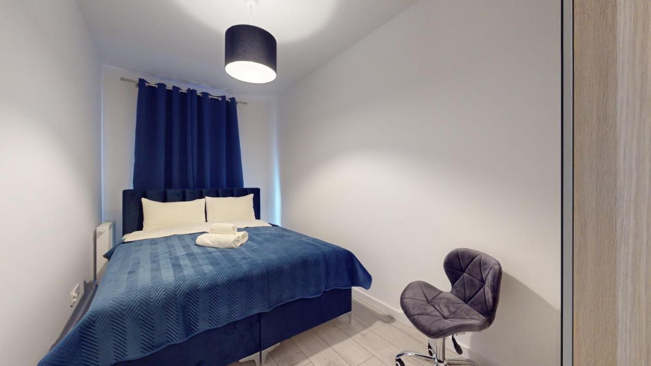 Family House Near The Market Square -Perfect For Family & Business Stays - Ksiecia Witolda Street 500 Steps To Market Square - 2 Bedrooms,2 Parking Places Breslavia Exterior foto