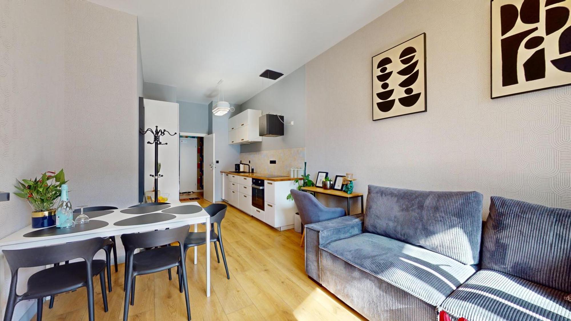 Family House Near The Market Square -Perfect For Family & Business Stays - Ksiecia Witolda Street 500 Steps To Market Square - 2 Bedrooms,2 Parking Places Breslavia Exterior foto