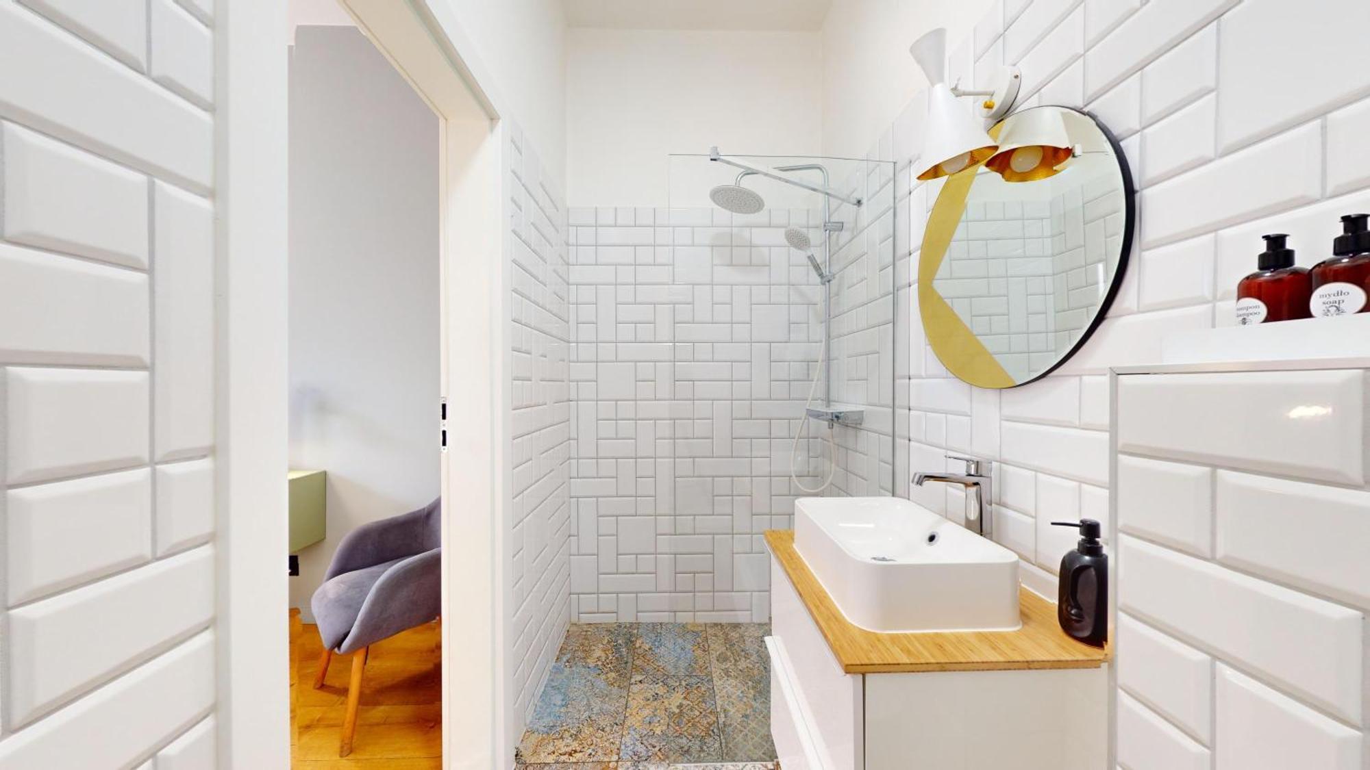 Family House Near The Market Square -Perfect For Family & Business Stays - Ksiecia Witolda Street 500 Steps To Market Square - 2 Bedrooms,2 Parking Places Breslavia Exterior foto